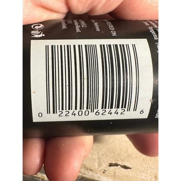 DISC TRESemme Fresh Start Waterless Foam Shampoo; Curly to Normal Hair; 6 oz; - Picture 4 of 4